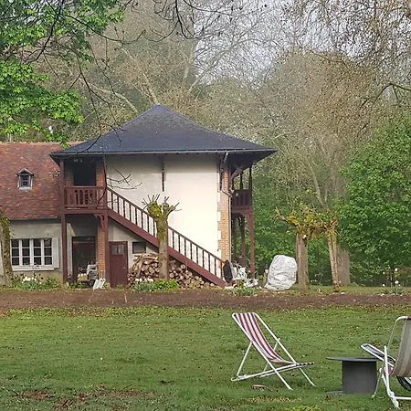 L'été près de la Loire - Gîte dans le parc d'une maison ancienne Ouzouer-Sur-Trezee Extérieur photo