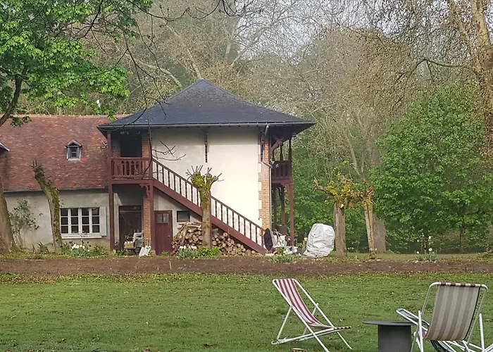 L\'été près de la Loire - Gîte dans le parc d\'une maison ancienne